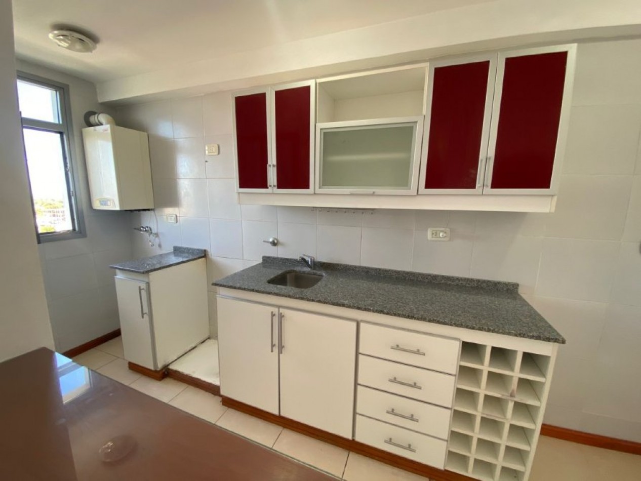 DPTO DE CATEGORIA C/ VISTA AL MAR EN LA COSTA CON ESPECTACULAR PARQUE C/ PISCINA