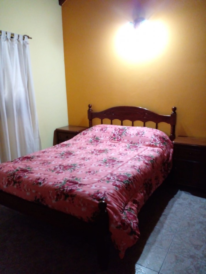 EN CONJUNTO!! CHALET MAS DEPARTAMENTOS CON PILETA