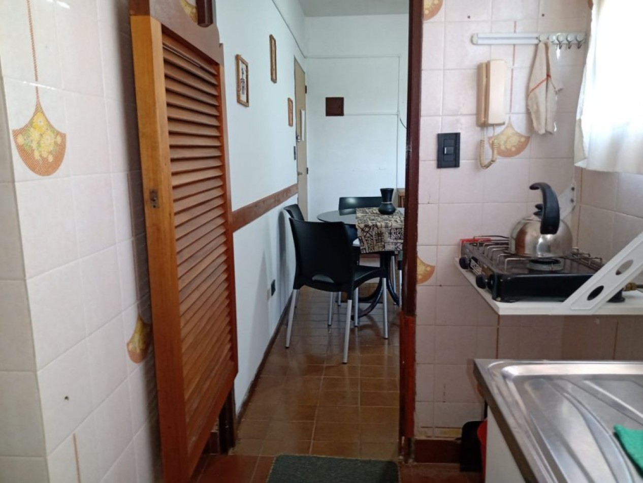 DEPARTAMENTO 2 AMBIENTES CON COCHERA ZONA CENTRO A METROS DEL MAR