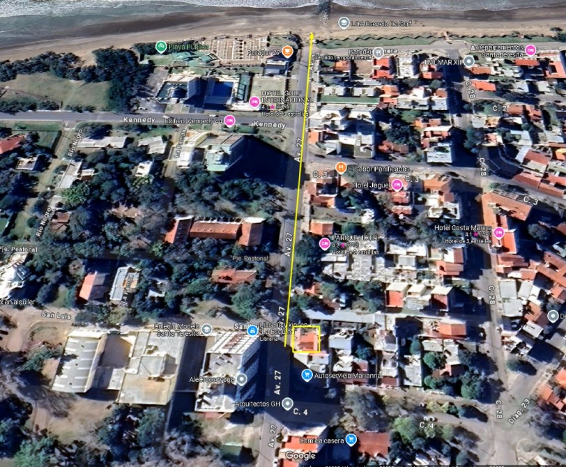 VENDO CASA EN SANTA TERESITA A METROS DEL MAR, 200M2 + SUBSUELO, OPORTUNIDAD!