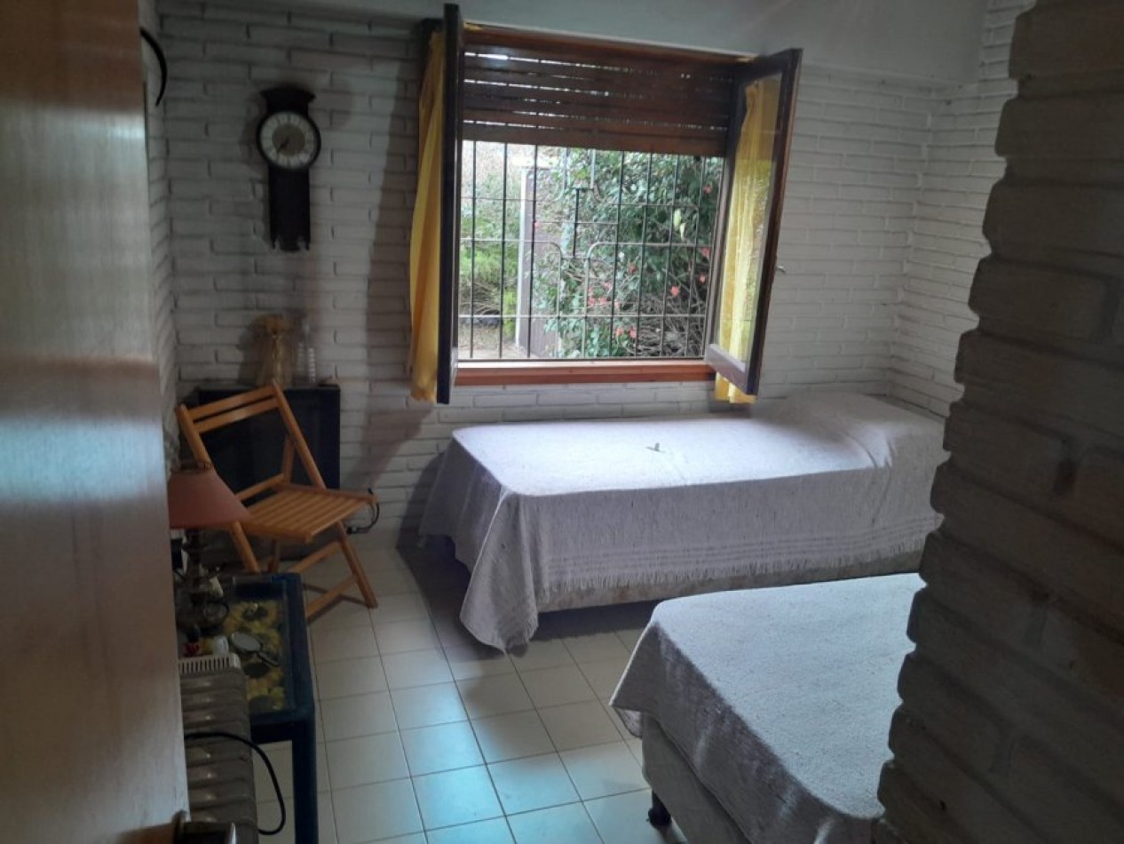 Venta Chalet en La Costa, 3 Ambientes con Garaje y Quincho