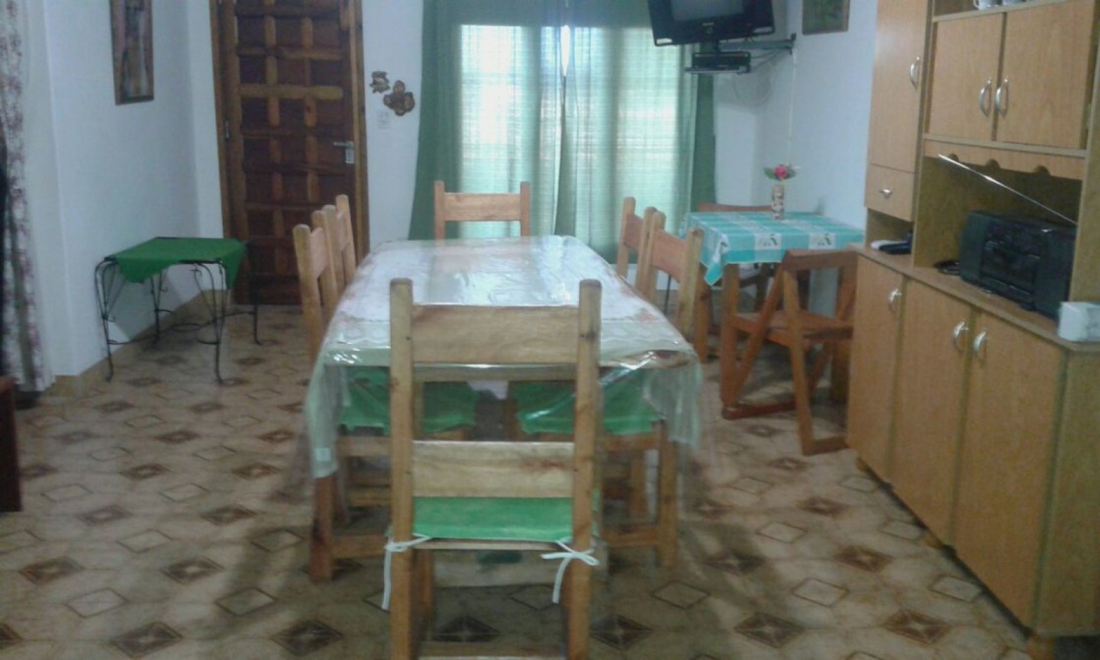 VENDO EN LA COSTA REGIO CHALET + CABAÑA Y GARAGE CERCA DEL MAR