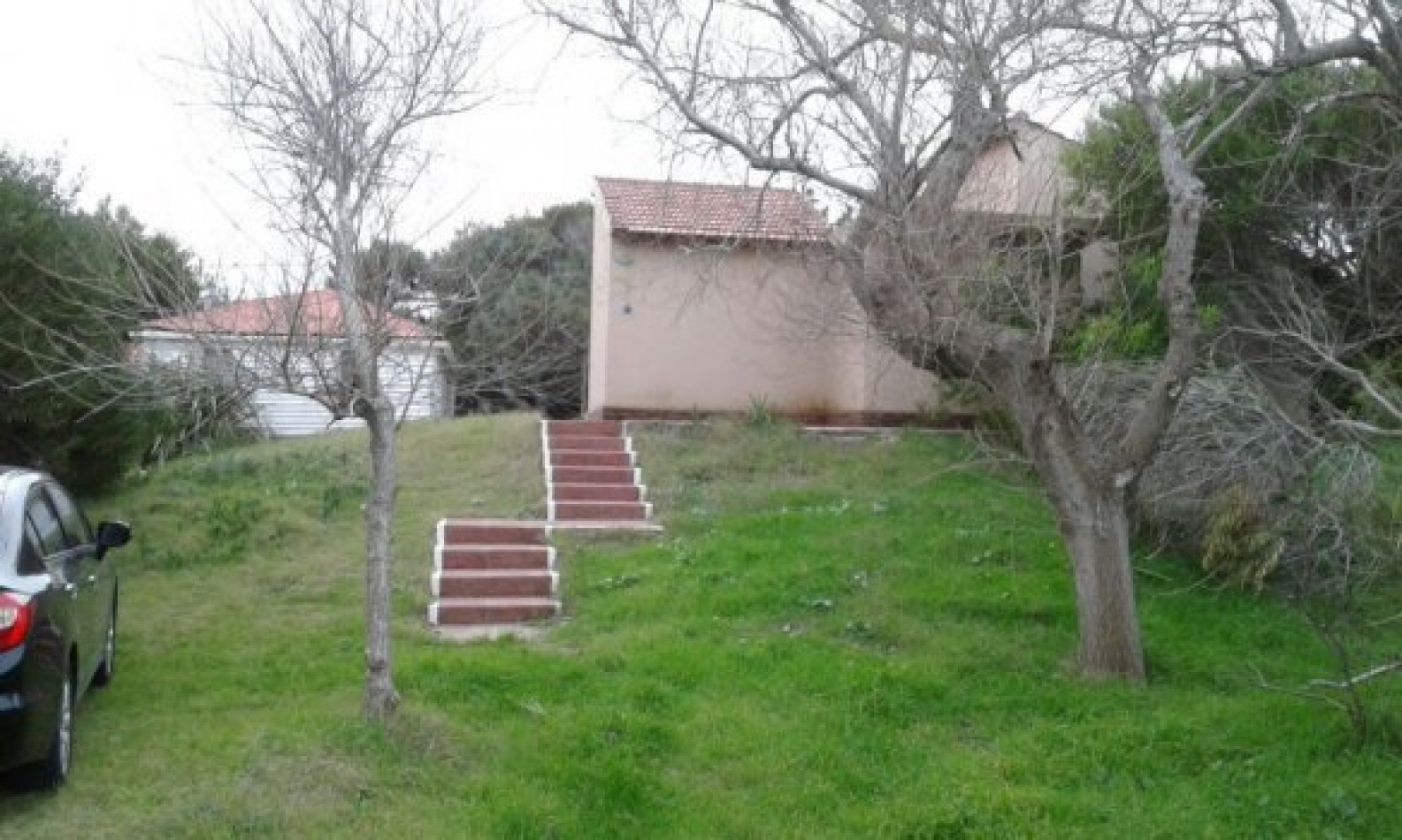 VENTA EN LA COSTA CASA 4 AMBIENTES FRENTE AL MAR