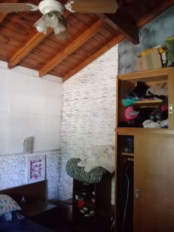 CHALET 3 AMBIENTES + DEPTO 2 AMBIENTES