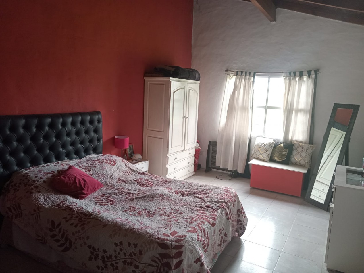 CHALET 3 AMBIENTES CON FONDO LIBRE