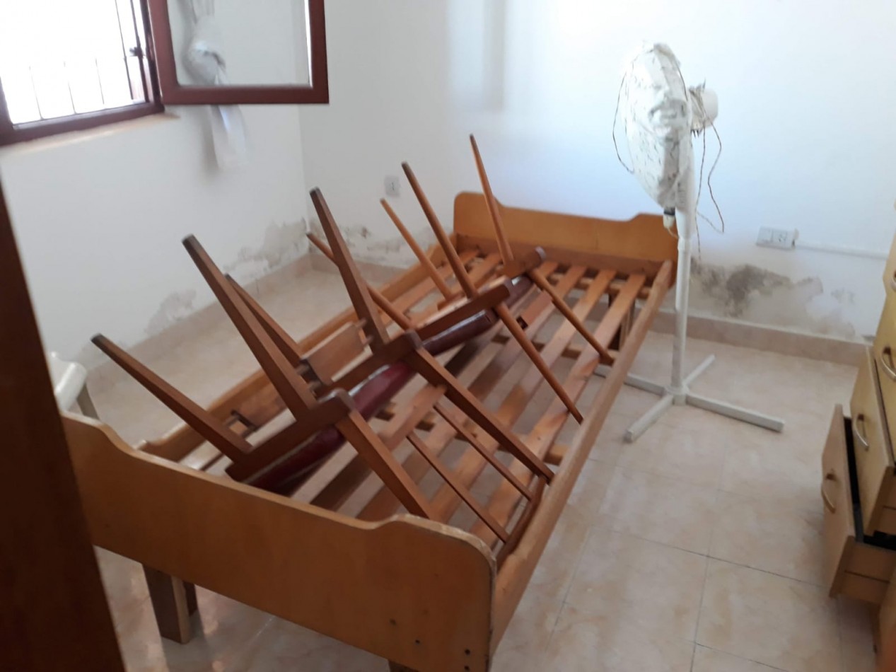 CASA CON LOCAL Y DEPARTAMENTO