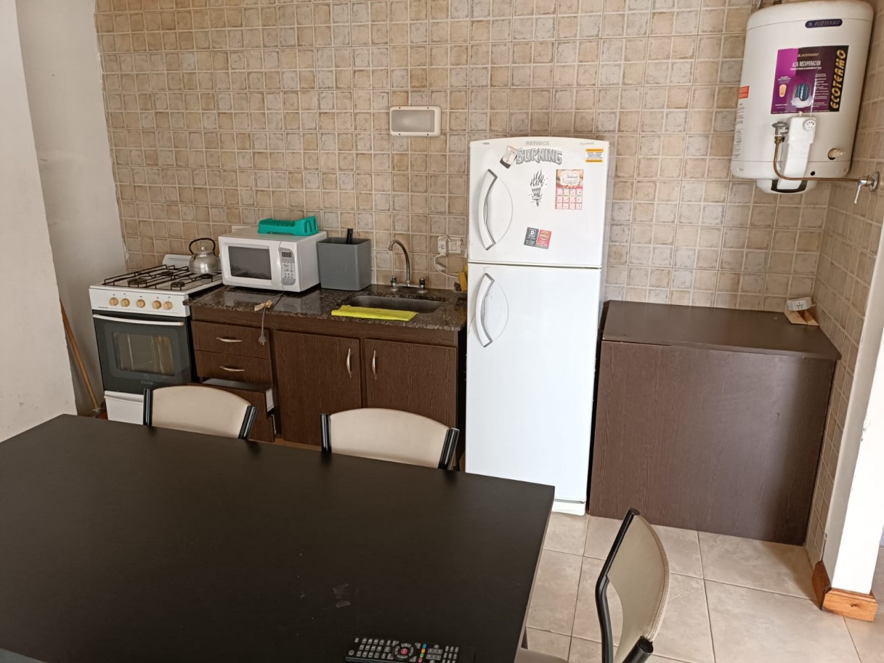 LOCAL COMERCIAL CON VIVIENDAS