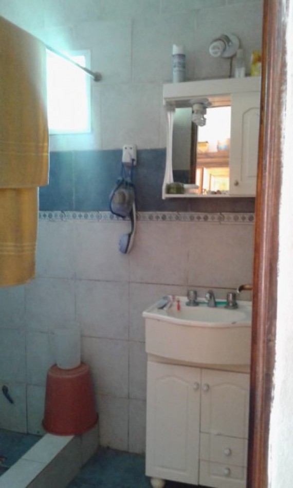 CASA + DEPTO EN VENTA EN MAR DEL TUYU SOBRE LOTE 12X50