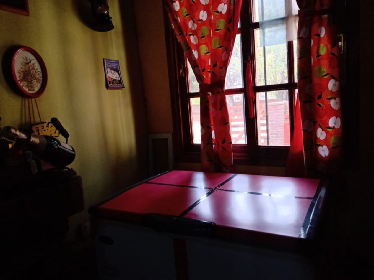 VENDO EN LA COSTA CASA 3 AMB. CON PARQUE Y GAS NATURAL, EXCELENTE UBICACION