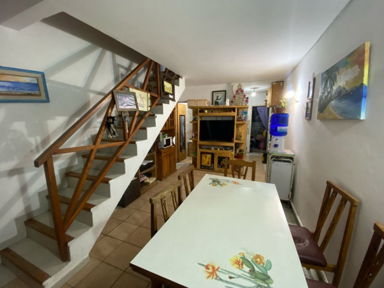 VENTA EN LA COSTA DUPLEX 3 AMBIENTES, CON PARQUE, ZONA RESIDENCIAL