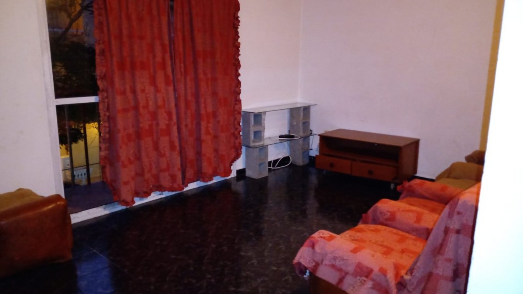 LOCAL 200M2 + DEPTO 4 AMBIENTES CON BALCON Y TERRAZA