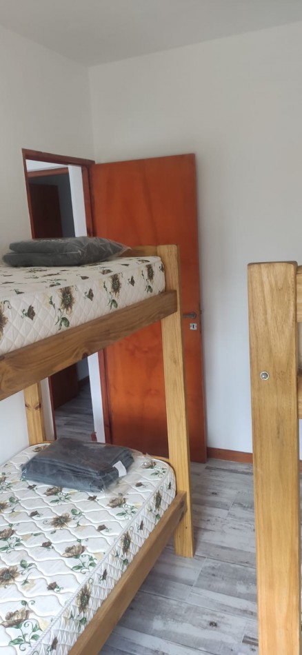 HERMOSO DEPARTAMENTO 3 AMBIENTE CON COCHERA