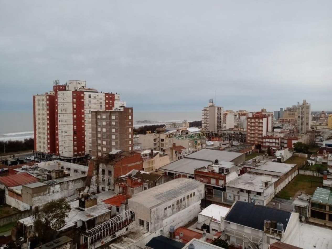Venta en La Costa, Depto con Hermosa Vista Al Mar y Ciudad