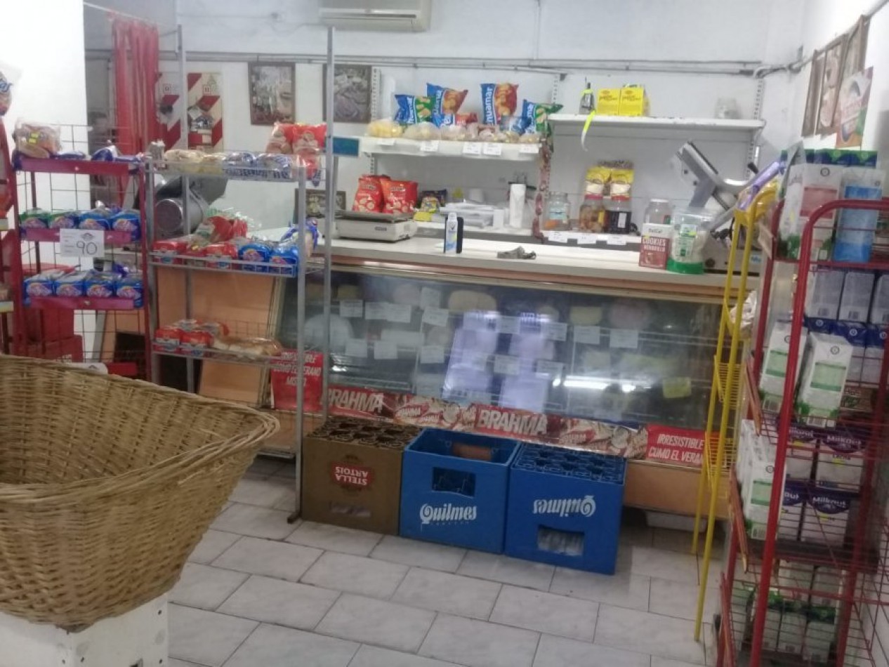 VENDO URGENTE EN FUNCIONAMIENTO, SUPERMERCADO EN LA COSTA, FACILIDADES