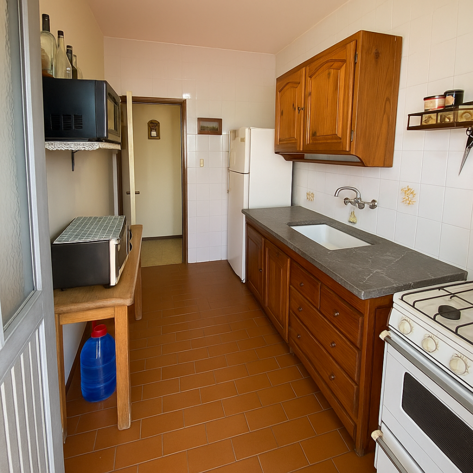 VENTA EN LA COSTA, DEPARTAMENTO CON GRAN TERRAZA PROPIA FRENTE AL MAR