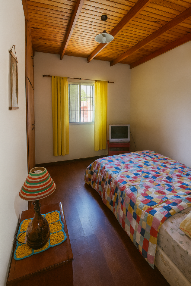 VENDO CASA EN SANTA TERESITA A METROS DEL MAR, 200M2 + SUBSUELO, OPORTUNIDAD!