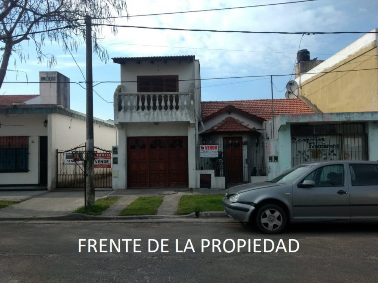VENTA EN SANTA TERESITA IMPORTANTE CASA 4 AMB + LOCAL AL FRENTE, GAS NATURAL