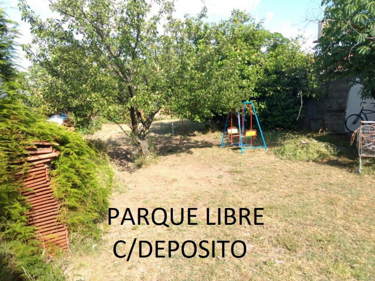VENTA EN SANTA TERESITA IMPORTANTE CASA 4 AMB + LOCAL AL FRENTE, GAS NATURAL