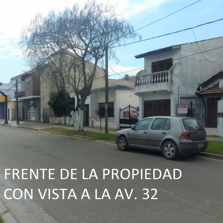 VENTA EN SANTA TERESITA IMPORTANTE CASA 4 AMB + LOCAL AL FRENTE, GAS NATURAL
