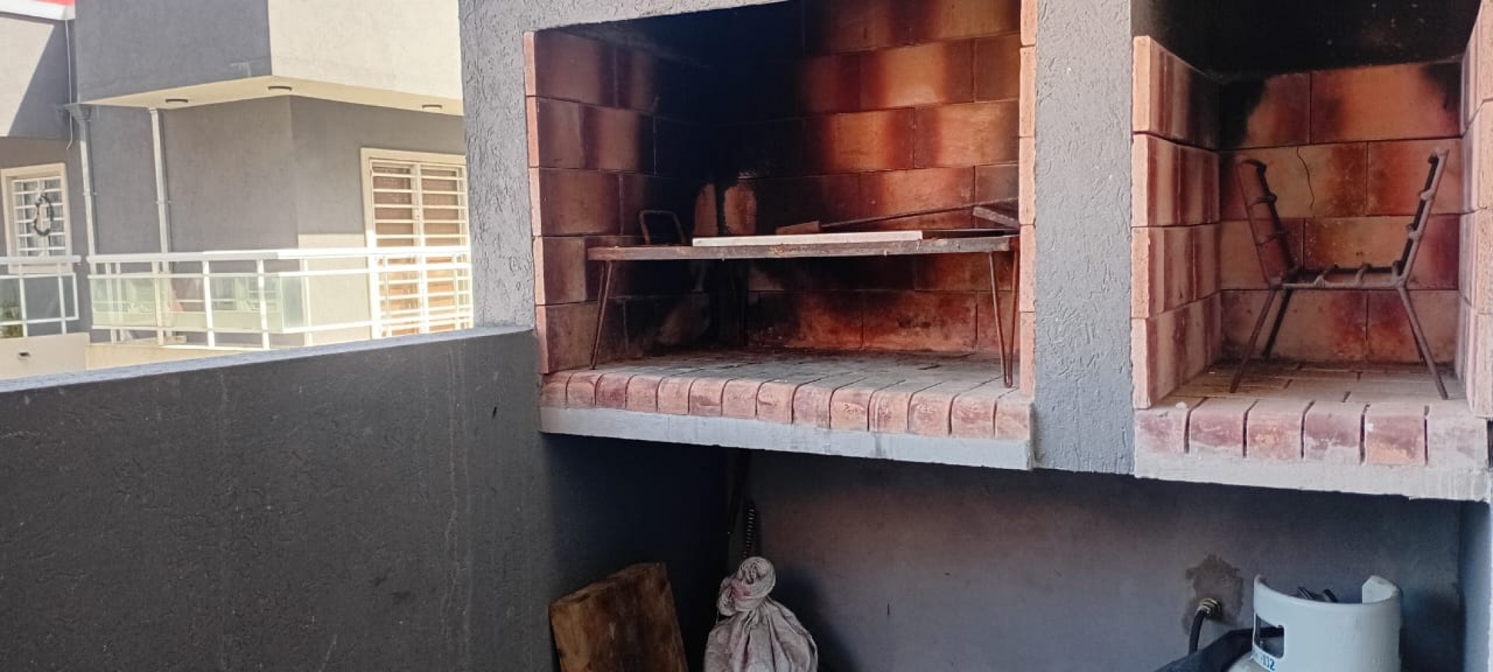 HERMOSO DEPARTAMENTO 3 AMBIENTE CON COCHERA