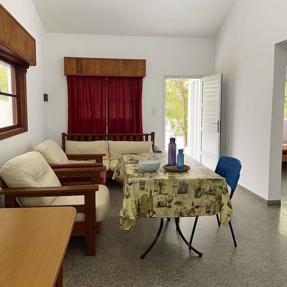 VENTA EN LA COSTA CASA DE 3 AMBIENTES , GRAN OPORTUNIDAD!