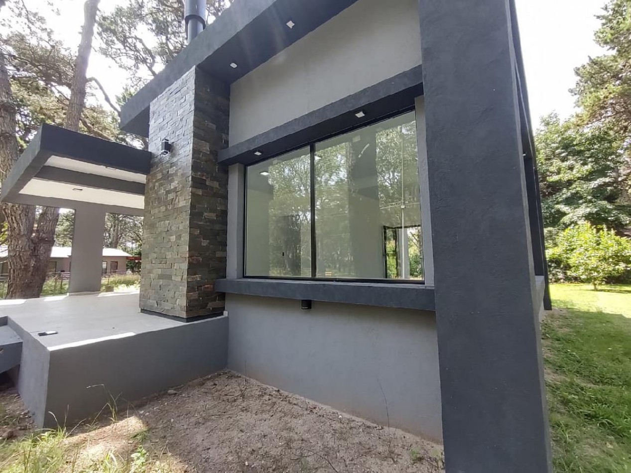 CASA EN VENTA EN COSTA DEL ESTE, A ESTRENAR