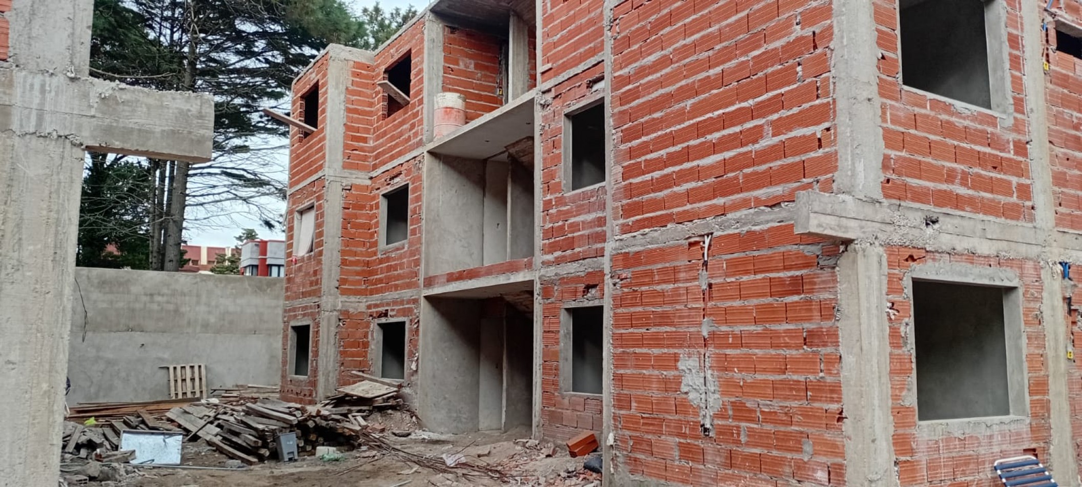 DEPARTAMENTOS EN CONSTRUCCION 