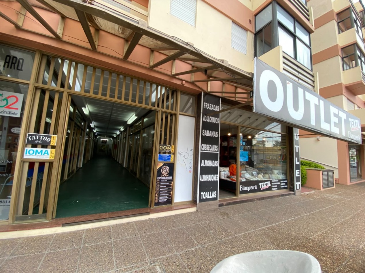 VENTA EN SANTA TERESITA 7 LOCALES EN BLOCK - ALTA RENTA, OPORTUNIDAD DE INVERSION EN PLENO CENTRO