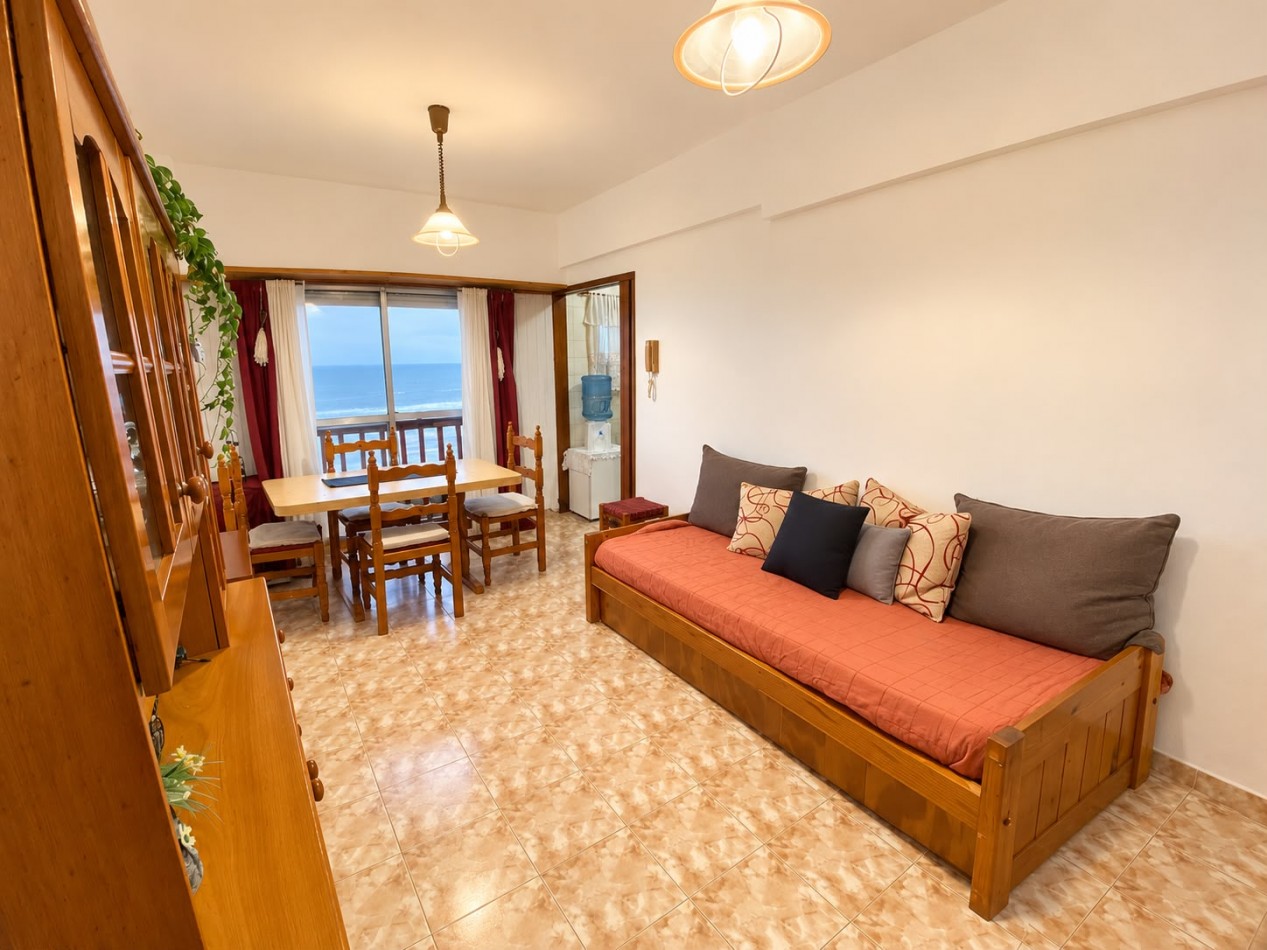 VENTA EN SANTA TERESITA, DEPARTAMENTO FRENTE AL MAR