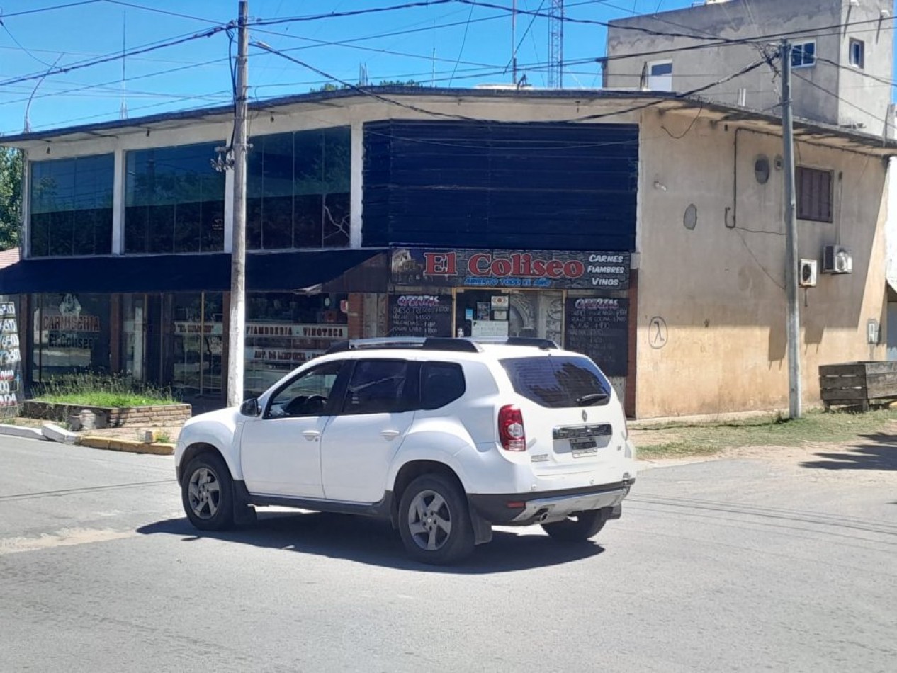 VENTA EN LA COSTA, IMPORTANTE LOCAL + 2 VIVIENDAS