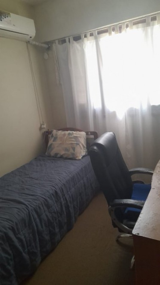 VENTA EN LA COSTA, IMPORTANTE LOCAL + 2 VIVIENDAS