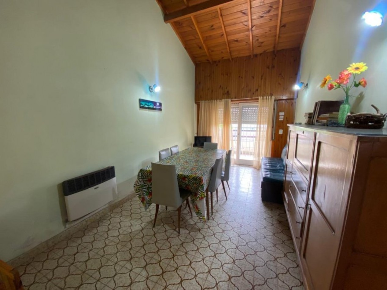 ALQUILER EN SANTA TERESITA REGIO TRIPLEX, CERCA DEL MAR C/ COCHERA Y GAS NATURAL