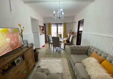 VENTA EN LA COSTA IMPORTANTE DPTO 3 AMB. FRENTE AL MAR CON ESPECTACULAR VISTA