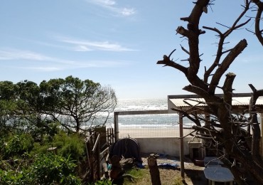 2 LOTES JUNTOS CON SALIDA AL MAR + SUPERFICIE CONSTRUIDA