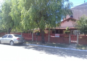 CHALET 3 AMBIENTES + DEPTO 2 AMBIENTES