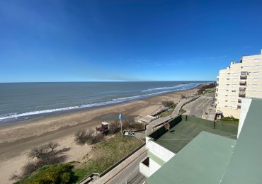 VENTA EN LA COSTA, DEPARTAMENTO CON GRAN TERRAZA PROPIA FRENTE AL MAR