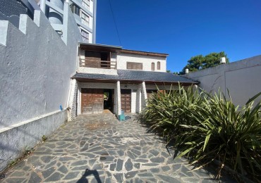VENTA EN SANTA TERESITA, CASA 5 AMB. EXC UBICACION, S/LOTE 400M2 A ZONA CENTRO ¡OPORTUNIDAD!
